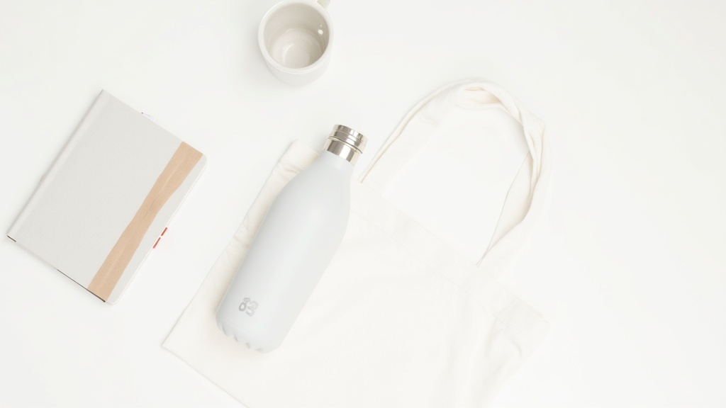 Minimalist gifts image